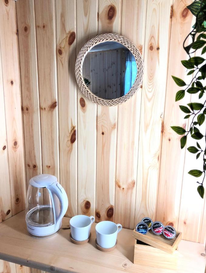 Rent Room Wood Anguillara Sabazia Exterior photo