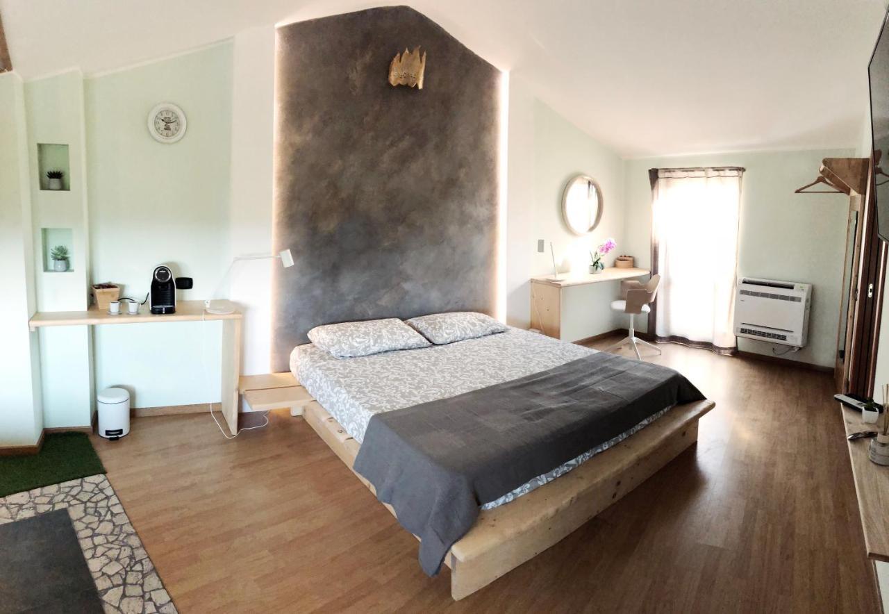 Rent Room Wood Anguillara Sabazia Exterior photo